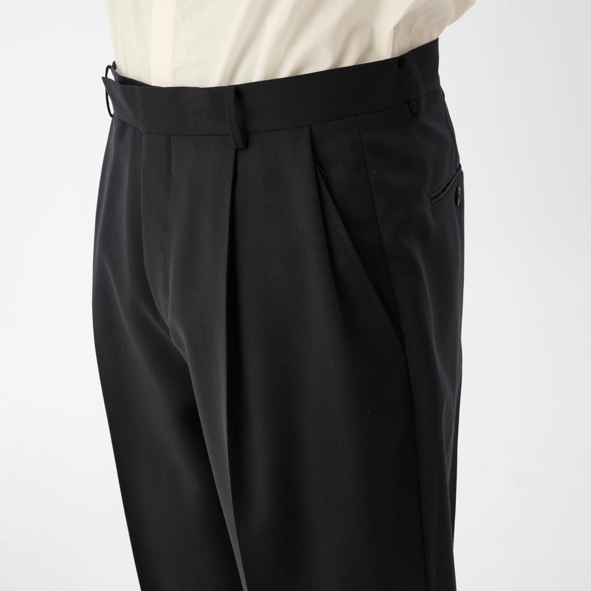 Wool Blend Tropical 2-Out Pleat Trousers / Navy